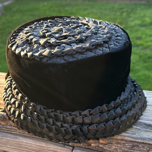 Vintage 1950s Black Tilt Hat Felt Bow Detail Union Made Classic Millinery - Picture 4 of 12